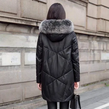  2021 Kış Yeni PU Deri Ceket kadın Orta Uzunlukta Faux Fox Kürk Yaka Gevşek Yastıklı Kapşonlu Pamuk Ceket