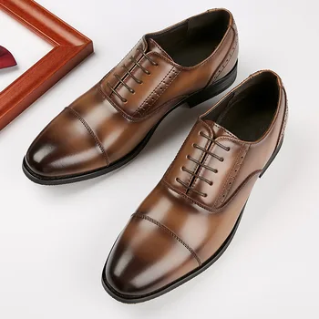  2021 yeni oyma yuvarlak kafa deri erkek resmi ayakkabı erkek resmi giyim beyefendi ayakkabı ofis profesyonel günlük erkek ayakkabısı