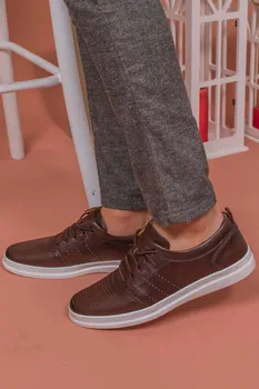  Deri Erkek Ayakkabısı Lüks Moda ve Üstün Erkekler 2021 Rahat Kayma üzerinde Resmi Loafer'ler Erkekler Rahatayak İtalyan Kahve