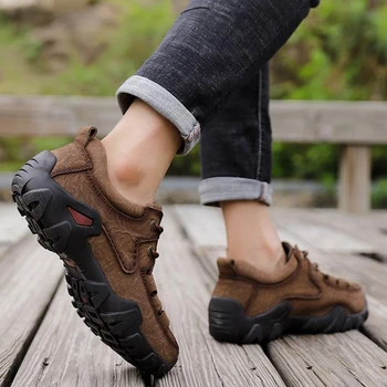  Erkek Deri Su Geçirmez Açık yürüyüş ayakkabıları Bahar Sonbahar Trekking Kamp Tırmanma kaymaz Sneakers Düşük Taktik Çizmeler Adam