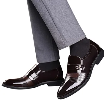 Erkek Rugan Elbise Ayakkabı Lüks Adam düğün parti ayakkabıları Sivri Burun Iş Ofis iş ayakkabısı Boyutu 39-44