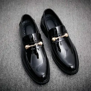  Erkekler Sürüş Moccasins Rahat moda ayakkabılar üzerinde Kayma Erkekler rahat ayakkabılar nefes deri makosenler Ofis sürüş ayakkabısı