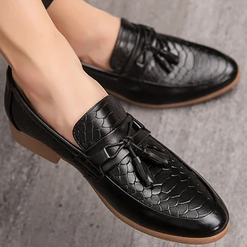  Marka Moda Resmi Ayakkabı Brogue Iş Ofis Ayakkabı Erkekler ıçin 2021 İtalya Lüks Elbise Ayakkabı Erkek Rahat Parti Flats Loafers